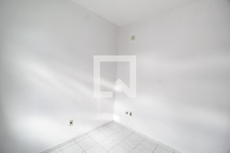 Quarto 2 de apartamento para alugar com 2 quartos, 60m² em Santa Mônica, Uberlândia