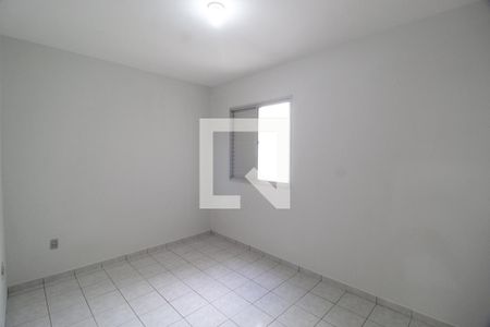 Quarto 1 de apartamento para alugar com 2 quartos, 60m² em Santa Mônica, Uberlândia