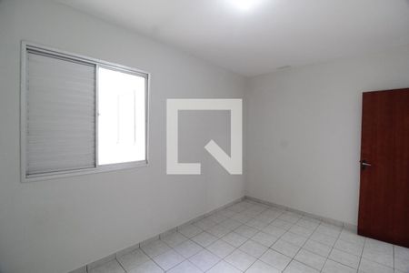 Quarto 1 de apartamento para alugar com 2 quartos, 60m² em Santa Mônica, Uberlândia