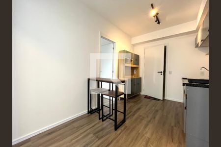 Sala/Cozinha de apartamento para alugar com 1 quarto, 29m² em Jardim Prudência, São Paulo