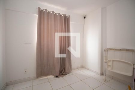 Quarto de apartamento para alugar com 2 quartos, 55m² em Qi, Brasília