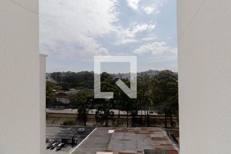 Vista Sala de apartamento à venda com 3 quartos, 90m² em Vila Carmosina, São Paulo