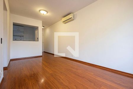 Sala de apartamento para alugar com 3 quartos, 70m² em Pinheiros, São Paulo