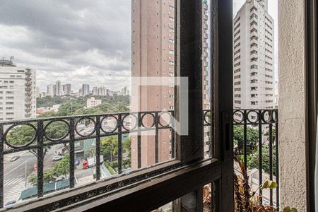 Varanda Sala de apartamento à venda com 2 quartos, 62m² em Aclimação, São Paulo