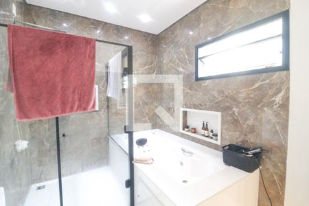 Casa de condomínio para alugar com 285m², 4 quartos e 2 vagas Casa de condomínio para alugar com 285m², 4 quartos e 2 vagasBanheiro do Quarto