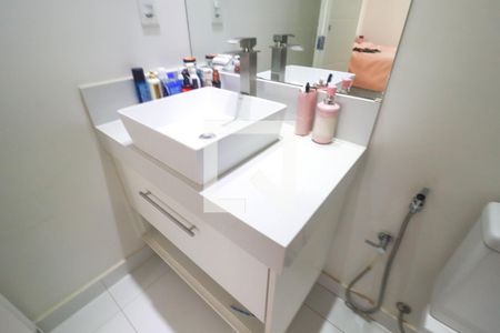 Casa de condomínio para alugar com 285m², 4 quartos e 2 vagas Casa de condomínio para alugar com 285m², 4 quartos e 2 vagasBanheiro do quarto 3