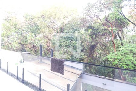 Casa de condomínio para alugar com 285m², 4 quartos e 2 vagas Casa de condomínio para alugar com 285m², 4 quartos e 2 vagasvaranda