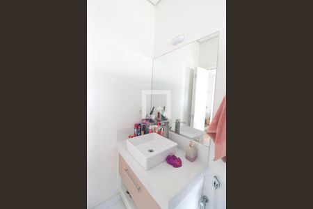 Casa de condomínio para alugar com 285m², 4 quartos e 2 vagas Casa de condomínio para alugar com 285m², 4 quartos e 2 vagasBanheiro do Quarto 4