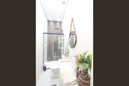 Casa de condomínio para alugar com 285m², 4 quartos e 2 vagas Casa de condomínio para alugar com 285m², 4 quartos e 2 vagasBanheiro