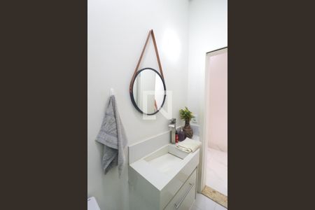 Casa de condomínio para alugar com 285m², 4 quartos e 2 vagas Casa de condomínio para alugar com 285m², 4 quartos e 2 vagasBanheiro