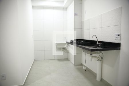 Sala/Cozinha de apartamento para alugar com 2 quartos, 36m² em Parque Bristol, São Bernardo do Campo