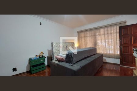 Sala de casa para alugar com 3 quartos, 167m² em Vila Pires, Santo André