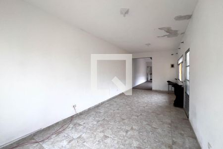 Sala de casa para alugar com 3 quartos, 180m² em Vila Monumento, São Paulo