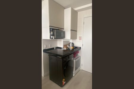 Lavabo de apartamento para alugar com 2 quartos, 33m² em Parque Fongaro, São Paulo