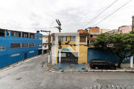 Vista do Quarto  de casa para alugar com 2 quartos, 40m² em Vila Caraguata, São Paulo