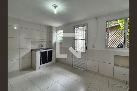 Sala/Cozinha de apartamento para alugar com 1 quarto, 40m² em Recreio dos Bandeirantes, Rio de Janeiro