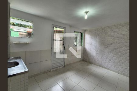 Sala/Cozinha de apartamento para alugar com 1 quarto, 40m² em Recreio dos Bandeirantes, Rio de Janeiro