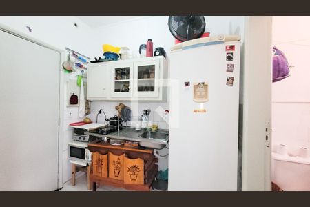 Cozinha de apartamento à venda com 1 quarto, 32m² em Centro, Campinas