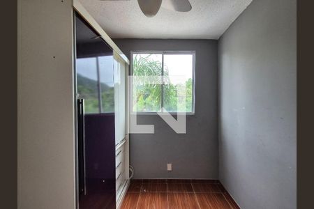 Quarto 1 de apartamento para alugar com 2 quartos, 44m² em Vargem Pequena, Rio de Janeiro