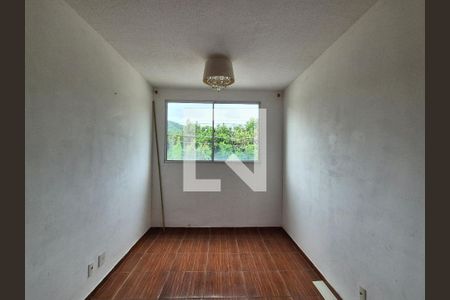 sala de apartamento para alugar com 2 quartos, 44m² em Vargem Pequena, Rio de Janeiro