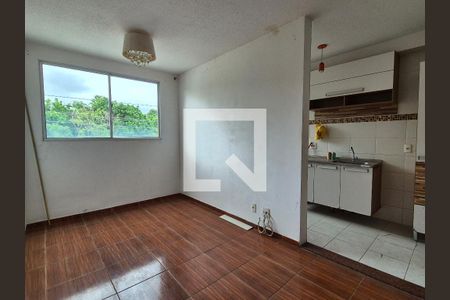 sala de apartamento para alugar com 2 quartos, 44m² em Vargem Pequena, Rio de Janeiro