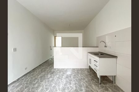 Cozinha de apartamento para alugar com 1 quarto, 40m² em Nossa Senhora do O, São Paulo