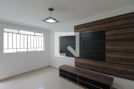 Sala de casa de condomínio à venda com 2 quartos, 68m² em Santa Terezinha, Belo Horizonte