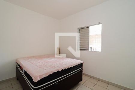 Quarto 2 de casa para alugar com 3 quartos, 98m² em Jardim Elizabeth, São Paulo