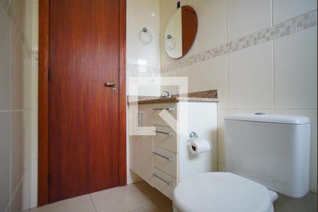 Banheiro da Suíte de apartamento para alugar com 2 quartos, 70m² em Bela Vista, Porto Alegre