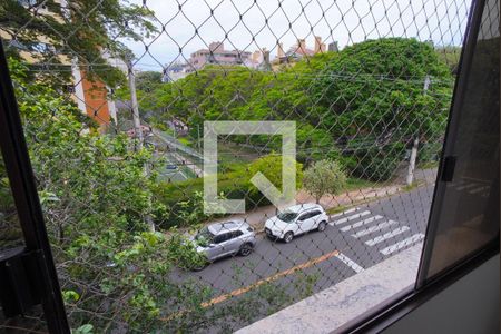 Sala - Vista de apartamento para alugar com 2 quartos, 70m² em Bela Vista, Porto Alegre