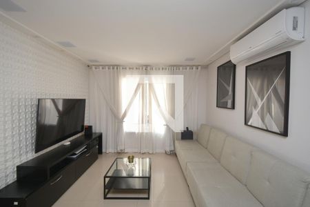 Sala de TV de casa de condomínio à venda com 4 quartos, 207m² em Jardim Ipanema (zona Sul), São Paulo