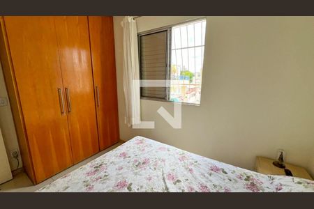 Quarto de apartamento à venda com 3 quartos, 68m² em Sagrada Família, Belo Horizonte