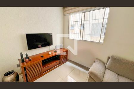 Sala de apartamento à venda com 3 quartos, 68m² em Sagrada Família, Belo Horizonte