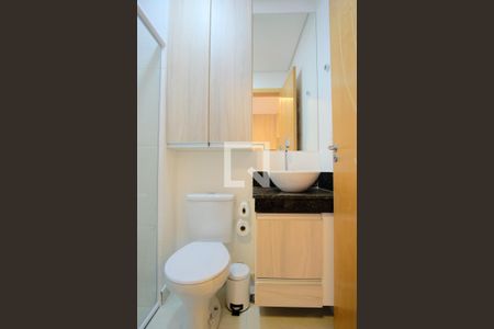 Banheiro de kitnet/studio para alugar com 1 quarto, 32m² em Vila Gomes Cardim, São Paulo