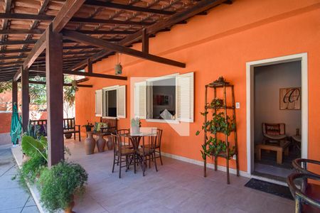 Sala de casa à venda com 3 quartos, 300m² em Engenho do Mato, Niterói