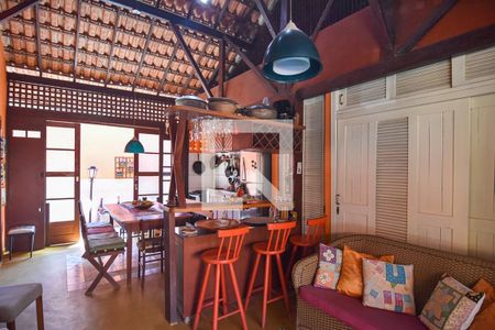 Sala de casa à venda com 3 quartos, 300m² em Engenho do Mato, Niterói