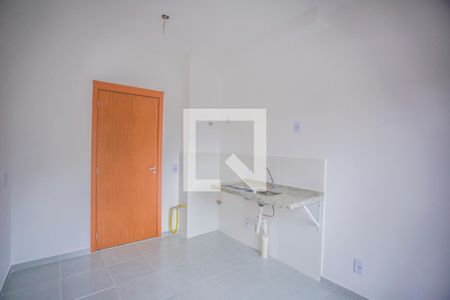 Sala / Cozinha de apartamento para alugar com 1 quarto, 32m² em Vila da Saúde, São Paulo