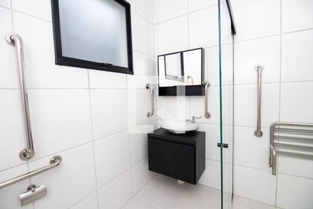 Banheiro de apartamento para alugar com 1 quarto, 45m² em Recreio dos Bandeirantes, Rio de Janeiro