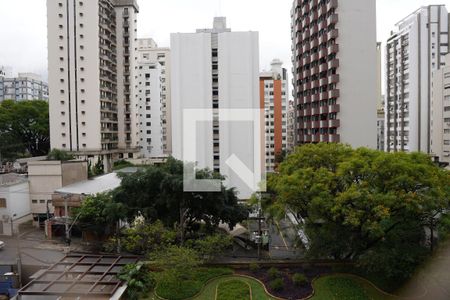 Sala de apartamento à venda com 2 quartos, 95m² em Cerqueira César, São Paulo