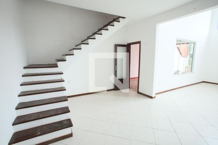 Sala de Jantar de casa de condomínio para alugar com 3 quartos, 200m² em Taquara, Rio de Janeiro