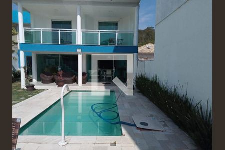 Casa à venda com 3 quartos, 205m² em Piratininga, Niterói