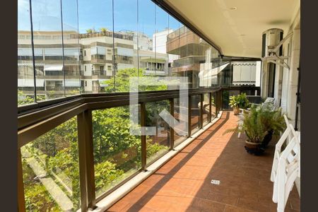 Apartamento à venda com 3 quartos, 228m² em Leblon, Rio de Janeiro