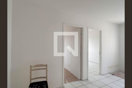 Sala de apartamento para alugar com 2 quartos, 43m² em Jardim Monte Alegre (zona Norte), São Paulo