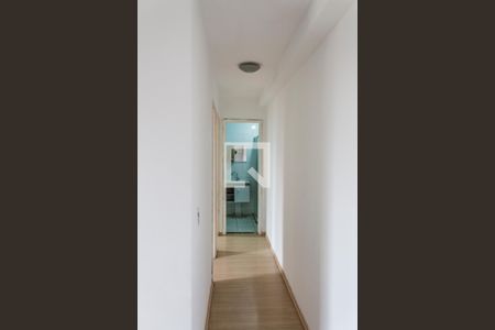 Corredor de apartamento para alugar com 2 quartos, 43m² em Vila da Oportunidade, Carapicuíba