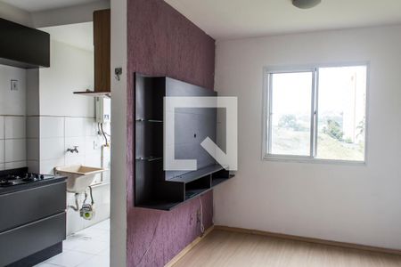 Sala de TV de apartamento para alugar com 2 quartos, 43m² em Vila da Oportunidade, Carapicuíba