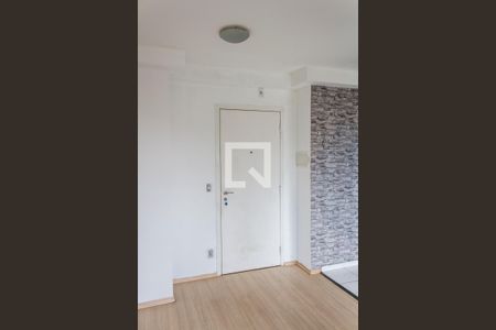 Entrada de apartamento para alugar com 2 quartos, 43m² em Vila da Oportunidade, Carapicuíba