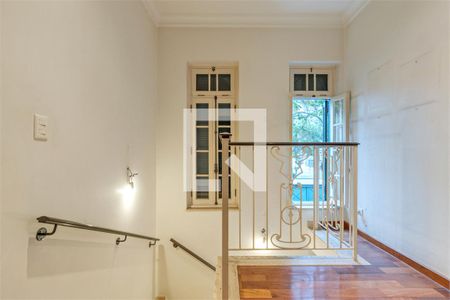 Casa à venda com 3 quartos, 261m² em Granja Julieta, São Paulo