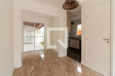 Sala de casa para alugar com 2 quartos, 67m² em Jardim Petropolis, Cotia