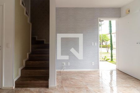 Sala de casa para alugar com 2 quartos, 67m² em Jardim Petropolis, Cotia