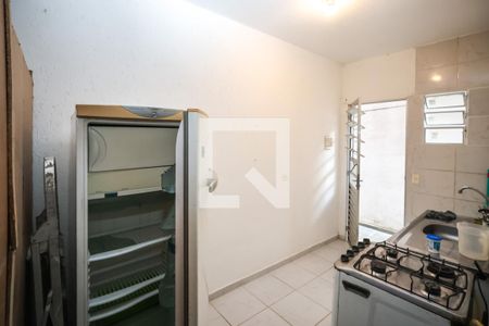 Cozinha de kitnet/studio para alugar com 1 quarto, 25m² em Vila Gumercindo, São Paulo